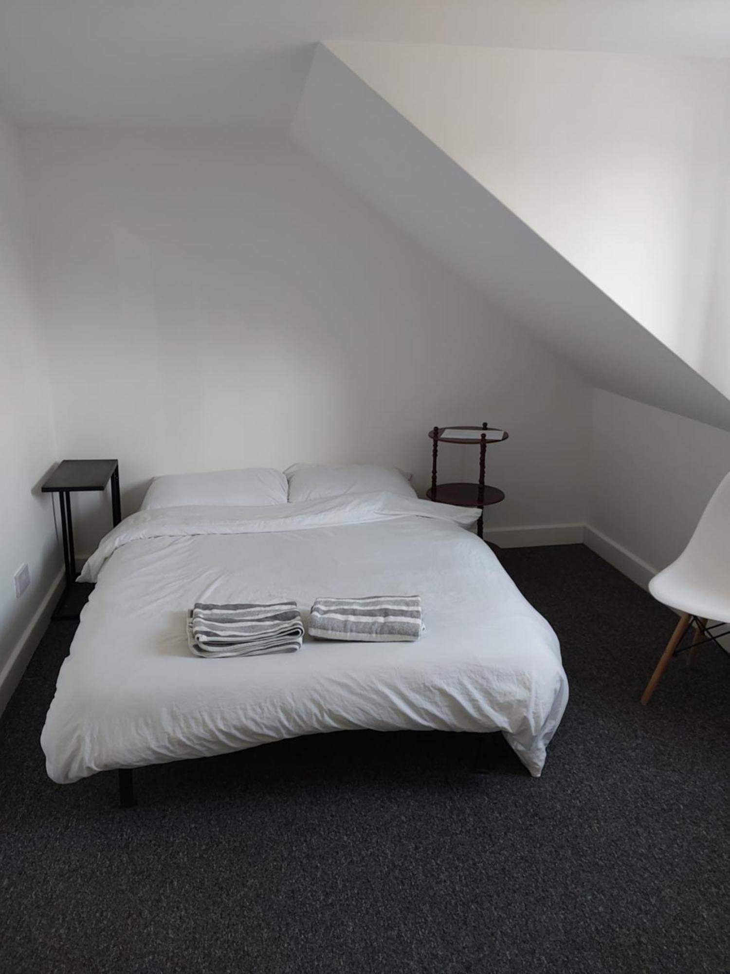 Joyful Room Rainham  Kültér fotó